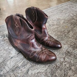 Ariat Brown Leather Women's Cowboy Boots - Size 7